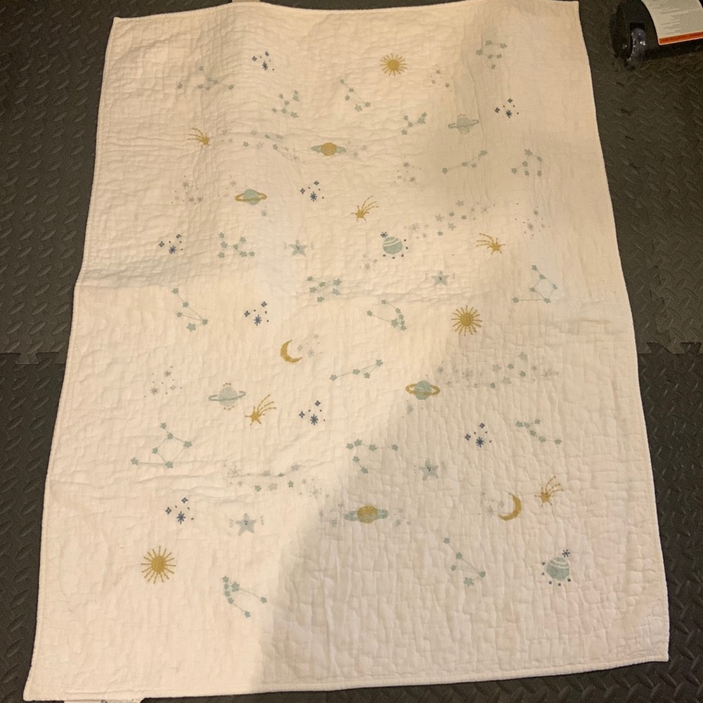 POTTERY BARN Baby Stars and Moon Theme Quilt